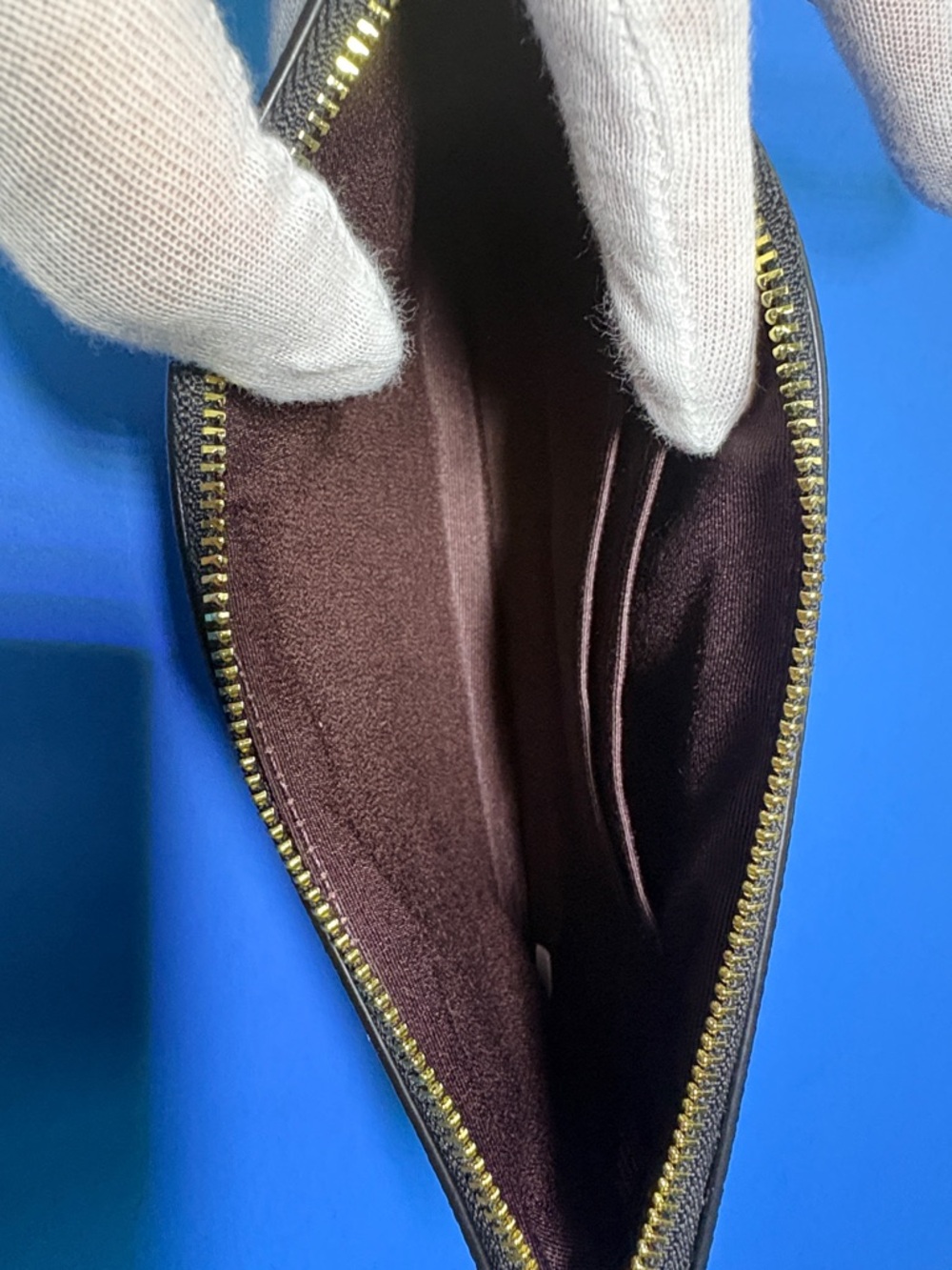 NWT Coach Black Large Leather Zip Wristlet with Logo - Picture 4 of 5